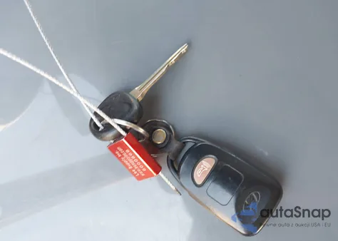 2008 Hyundai Elantra Gls/Se from USA, damaged, VIN KMHDU46D28U405980